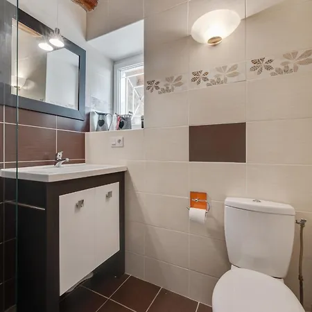 With Private Terrace, Cleaning Included Holiday home Saint-Beauzire (Haute-Loire)