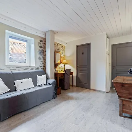 With Private Terrace, Cleaning Included Holiday home
