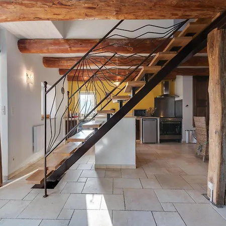 With Private Terrace, Cleaning Included * Saint-Beauzire (Haute-Loire)